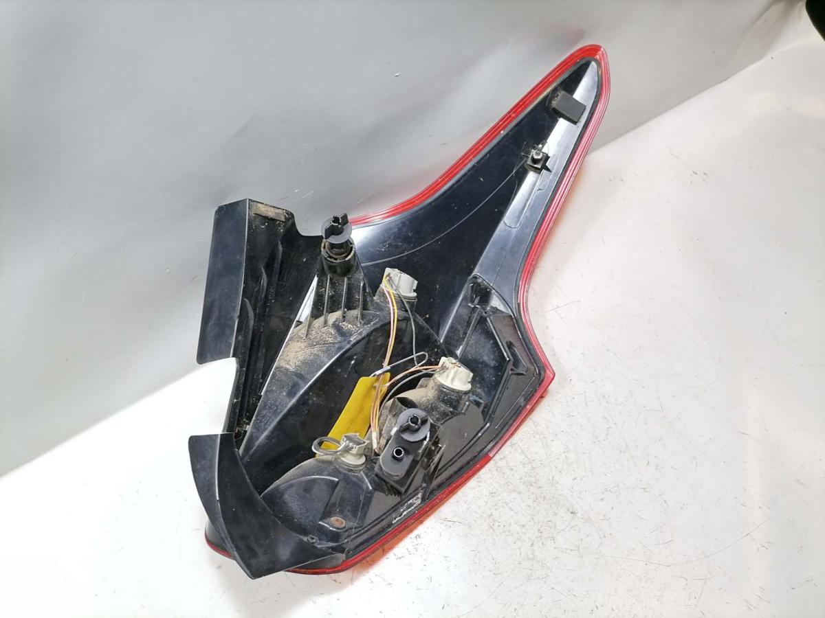 Ford Focus 3 original R&uuml;cklicht R&uuml;ckleuchte Schlussleuchte links Flie&szlig;heck Facelift Bj.2018